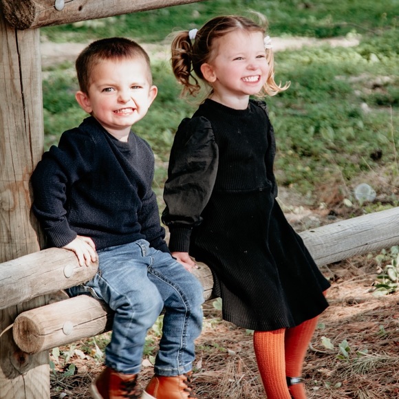 Free Gifts With Every Purchase! - Picture 1 of 12